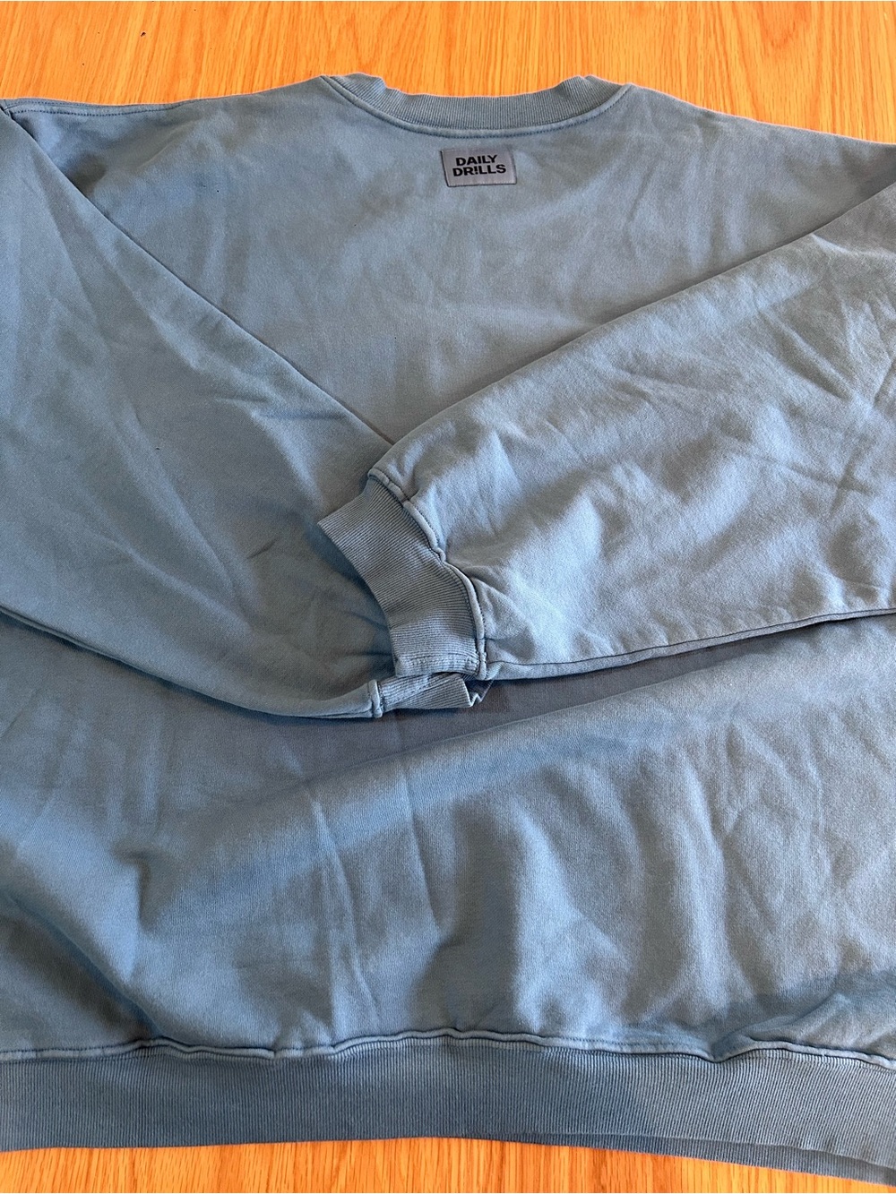 Daily Drills Oversized Daily Crew - Cabana + Navy with Tonal Patch Size M/L NWOT - Picture 7 of 12